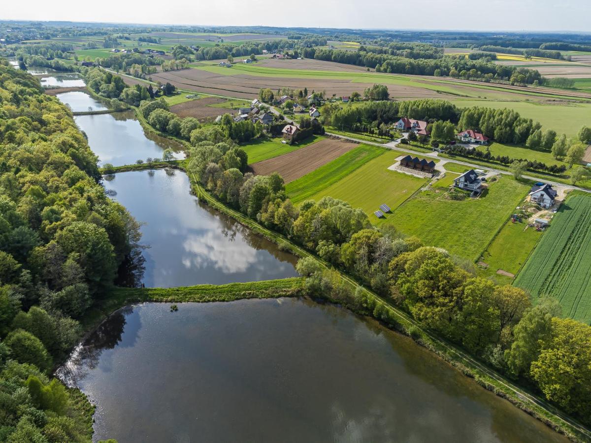 Wycisznia - Drewniane Domki Caloroczne Gieraltowiczki Esterno foto